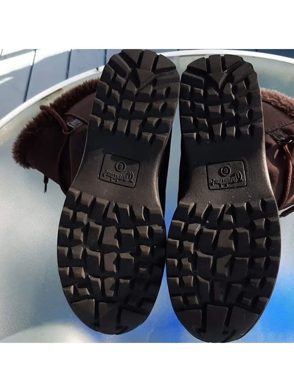 Wanderlust  boots with shoelace